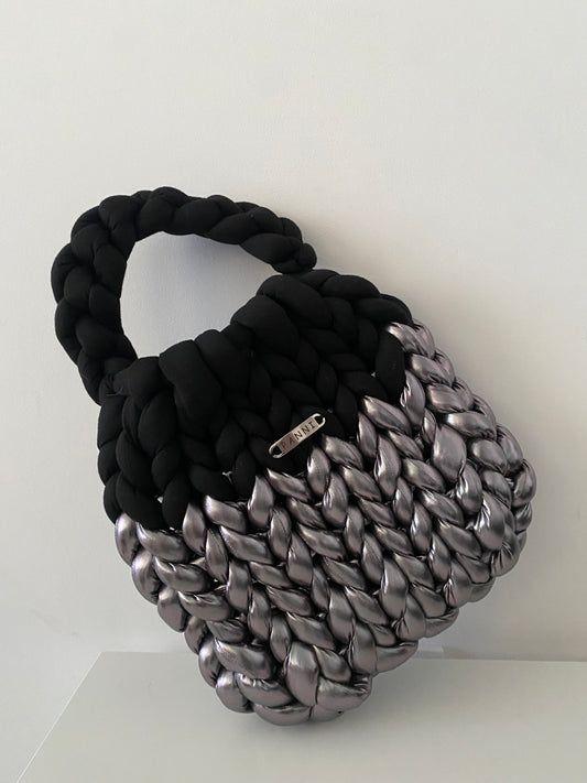 PANNI-black and silver