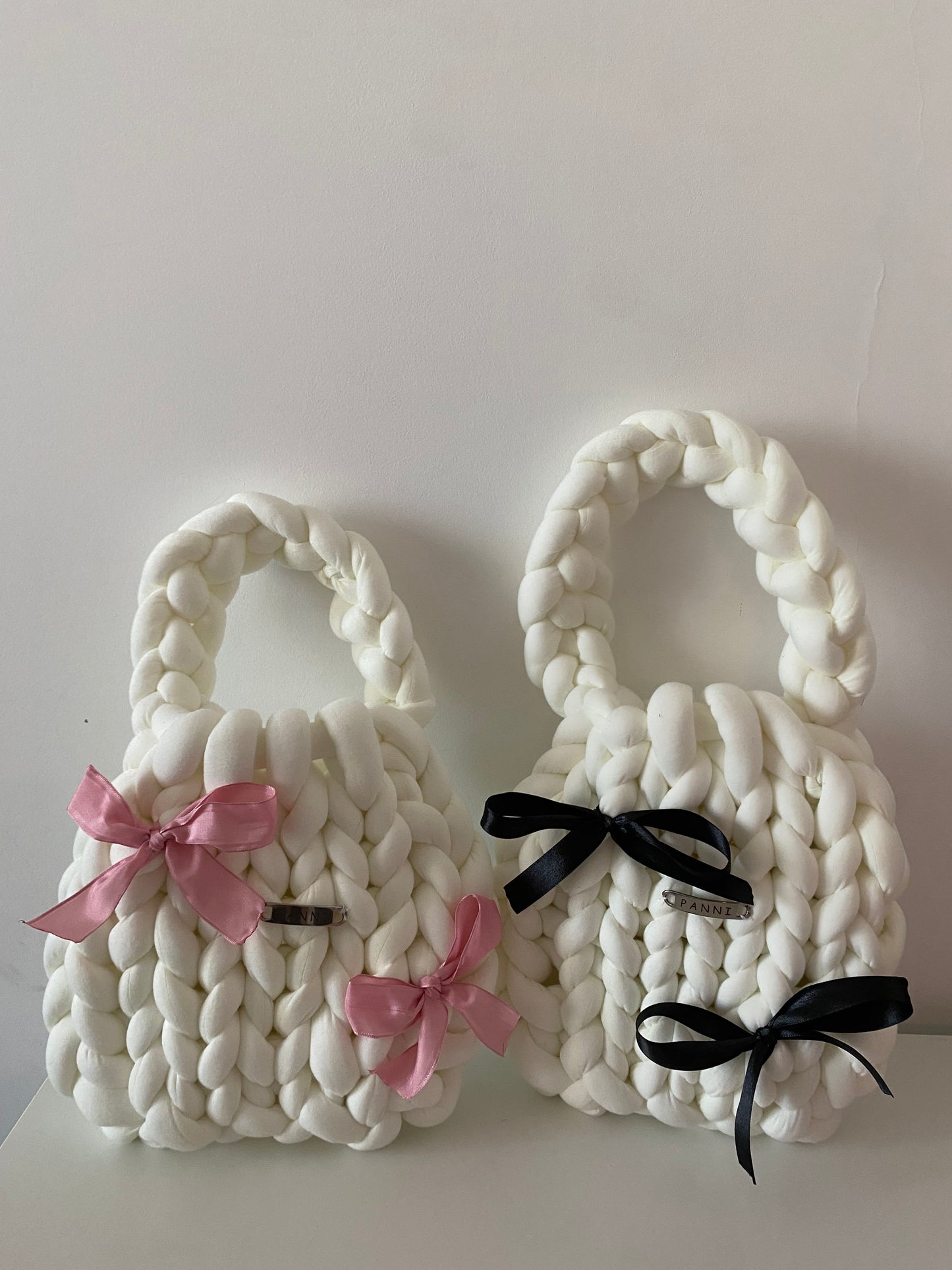 PANNI-white swan